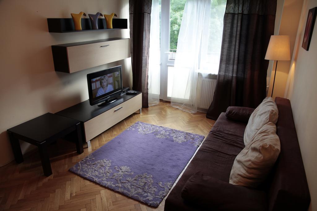 شقة وارسو  في بودجيتلبوس كي أبارتمنتس بانسكا الغرفة الصورة